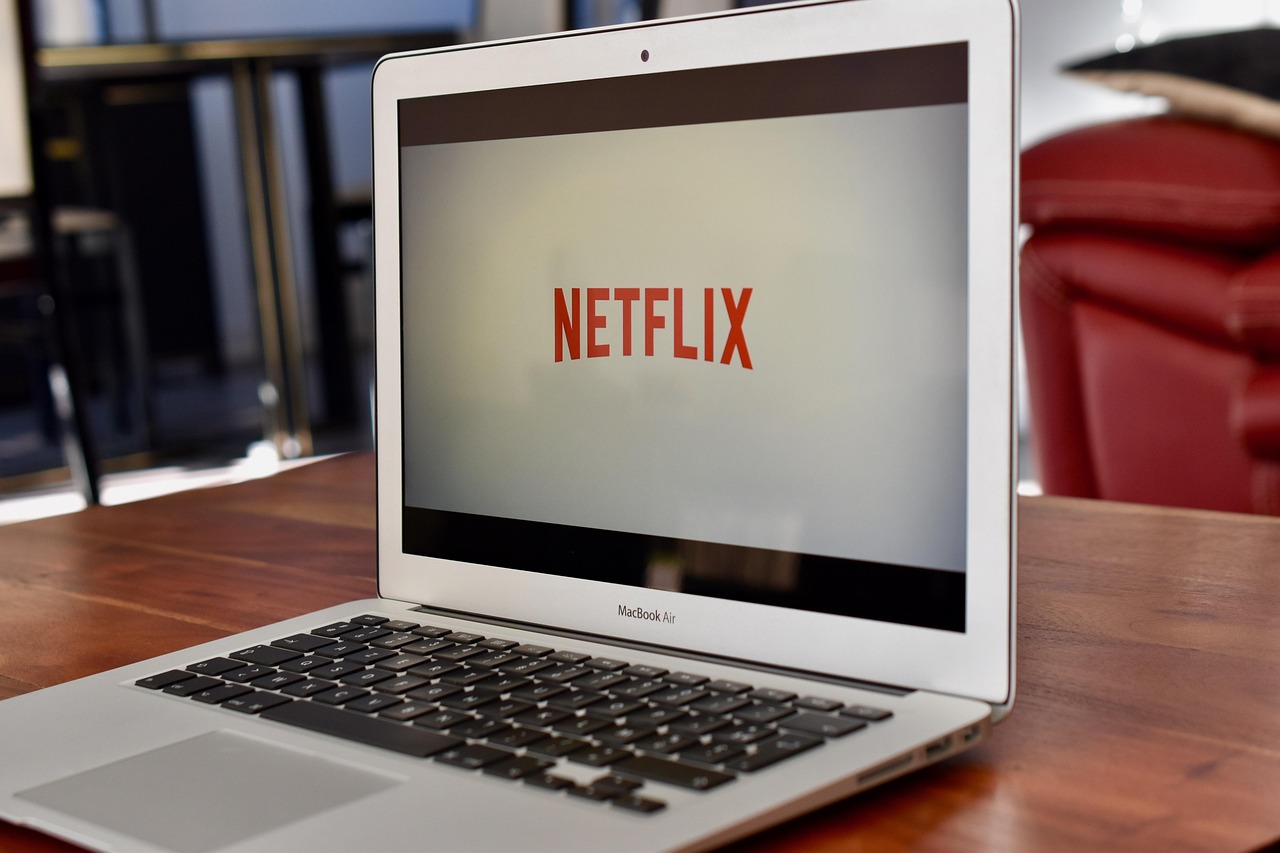 クレジットカードでNetflixの支払いをするとどれくらい還元される？