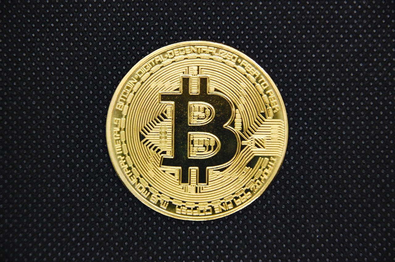 クレジットカードでビットコインを返済した事例とは？