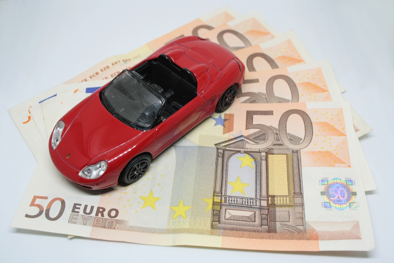 クレジットカードでレンタカーを借りる際の車保険はどう選ぶべき？