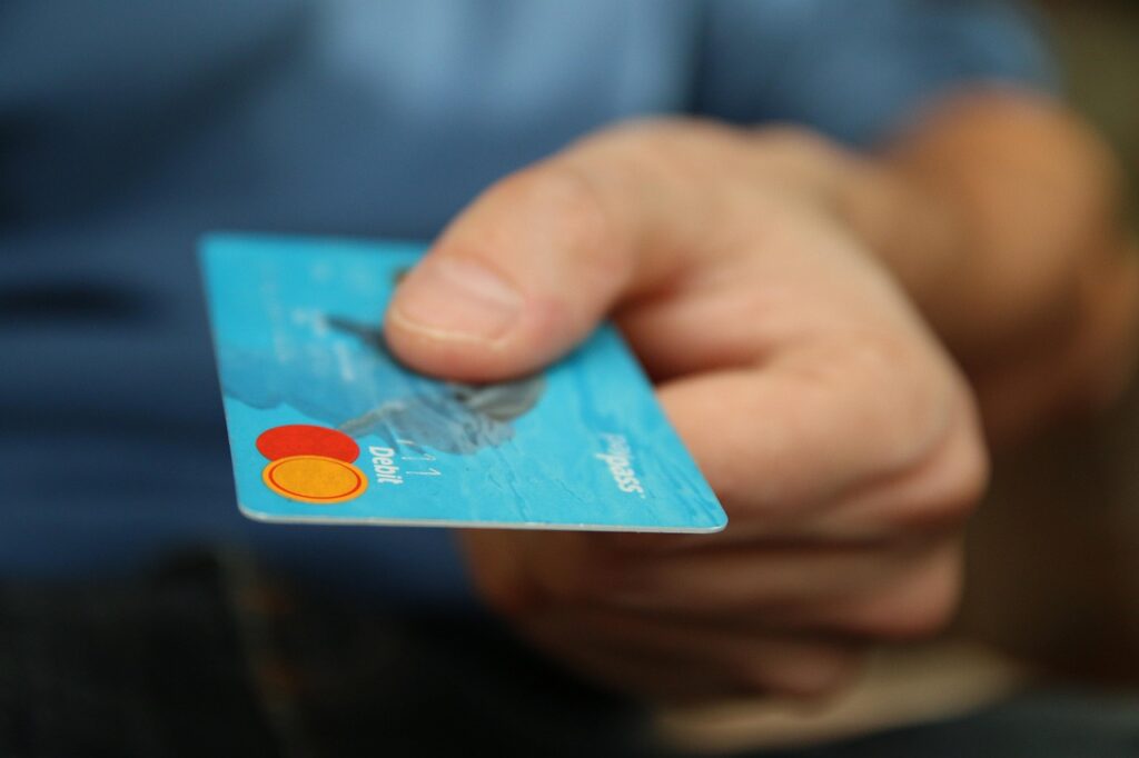 クレジットカードでコンビニ支払いをする際のお得な活用法は？