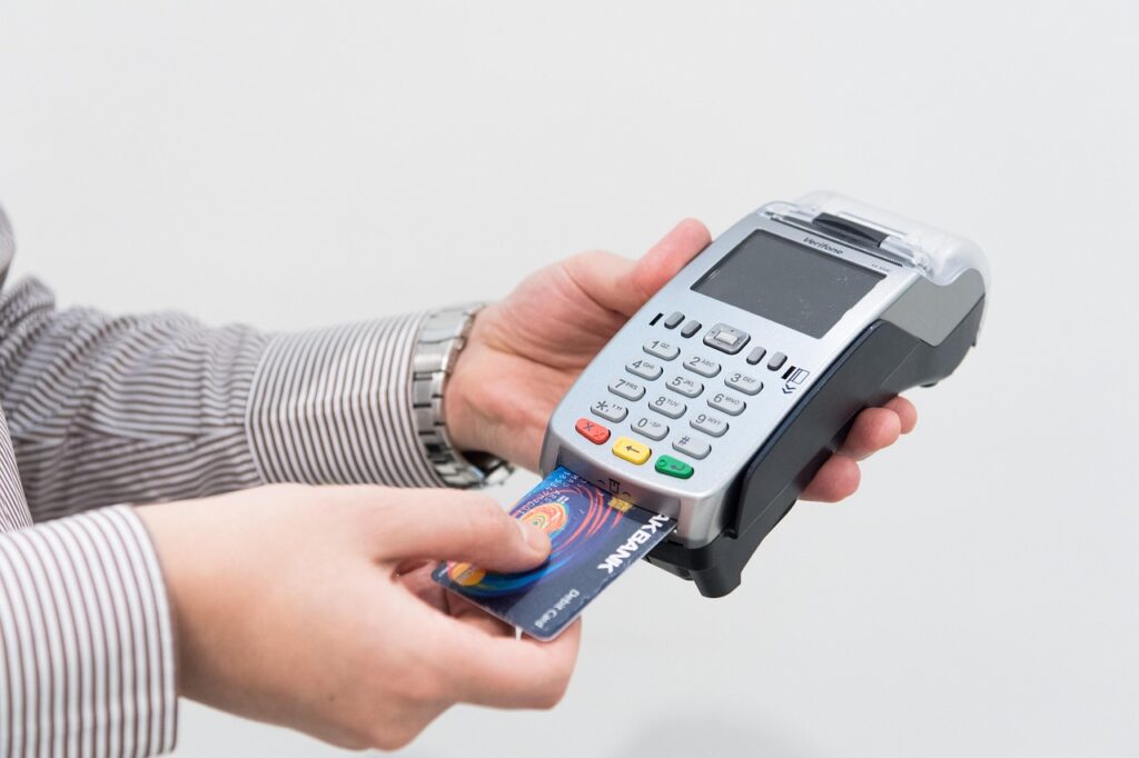 クレジットカードの不正利用、どう対処すればいい？